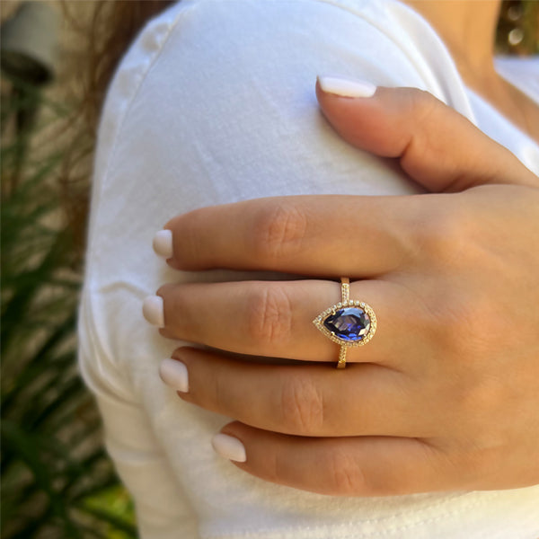 Vitalia - Drop Ring Sapphire