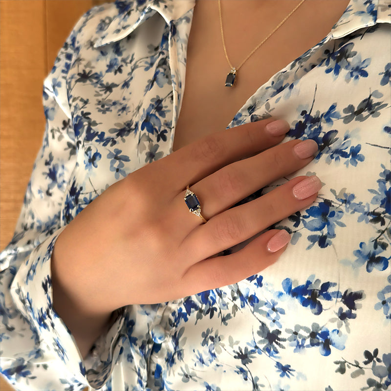 Patrizia Rectangle Ring - Sapphire Spinel
