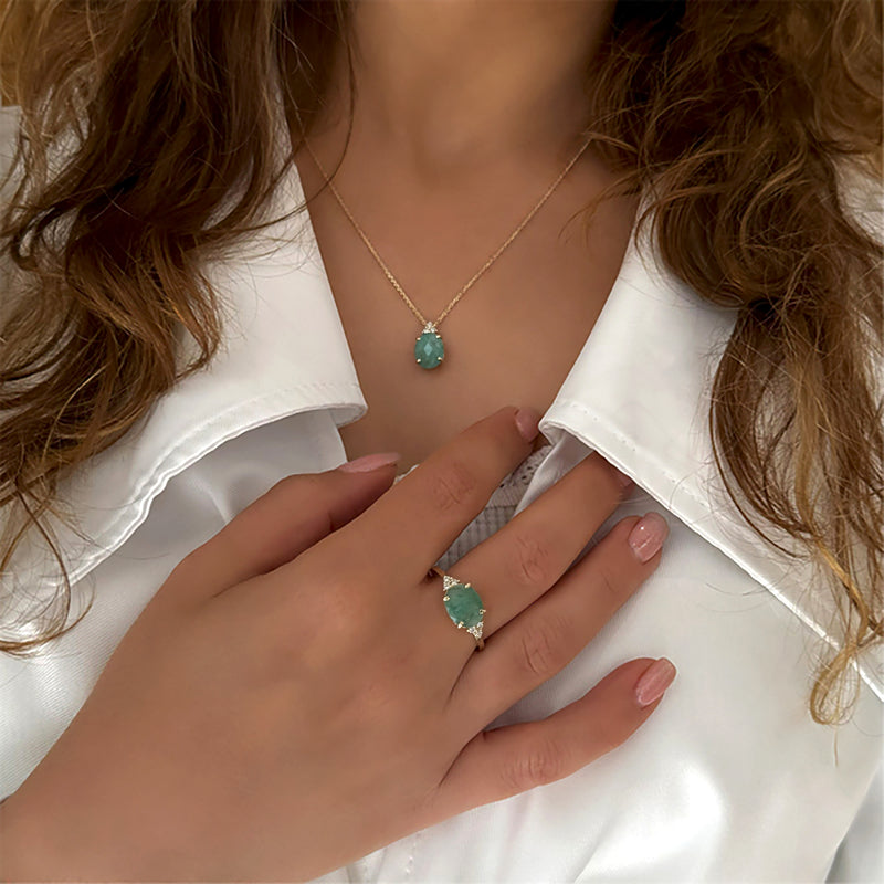 Patrizia Oval  Ring - Natural Emerald