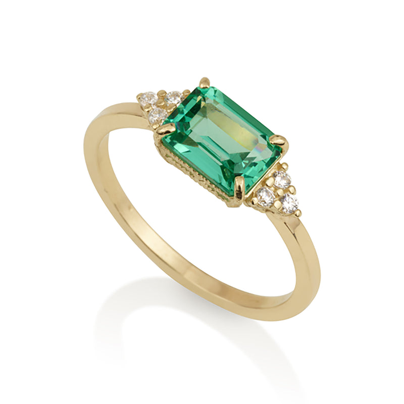 Patrizia Rectangle ring - Light Emerald Spinel