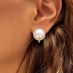 Gioia Omega Earrings - Pearl