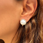 Gioia Omega Earrings - Pearl
