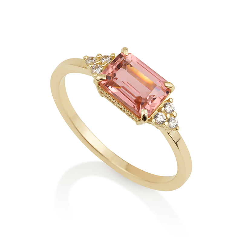 Patrizia Rectangle Ring - Morganite Spinel