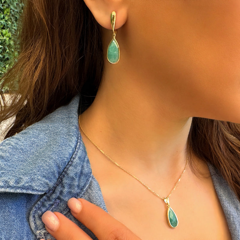 Vero Earrings - Natural Emerald
