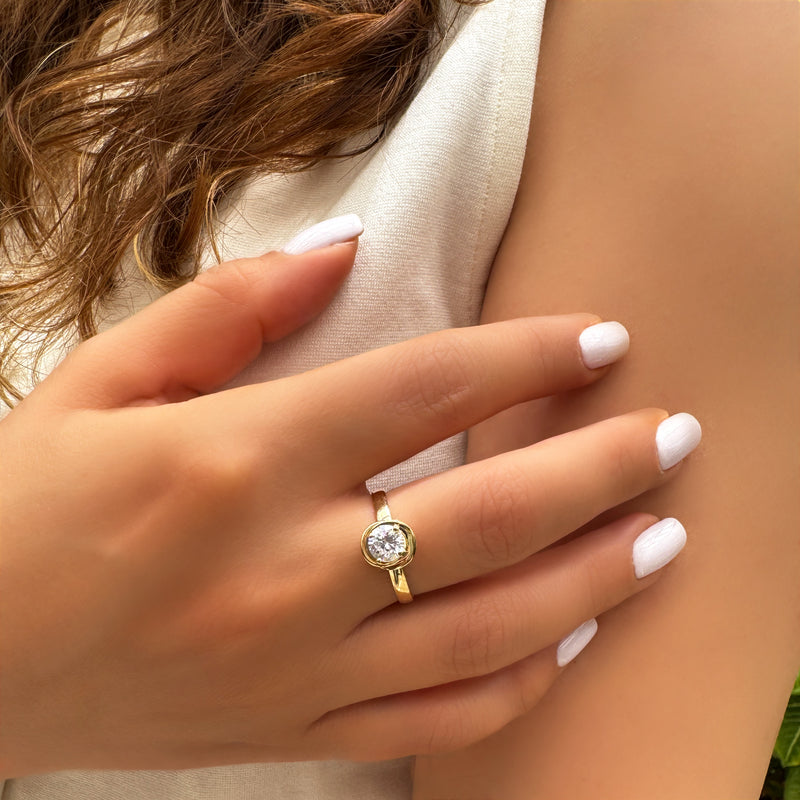 Ring Sparkling - zircon stones