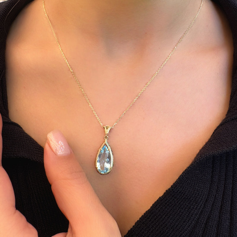Mea Necklace - Blue Topaz