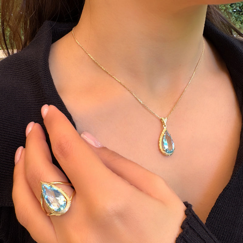 Mea Necklace - Blue Topaz