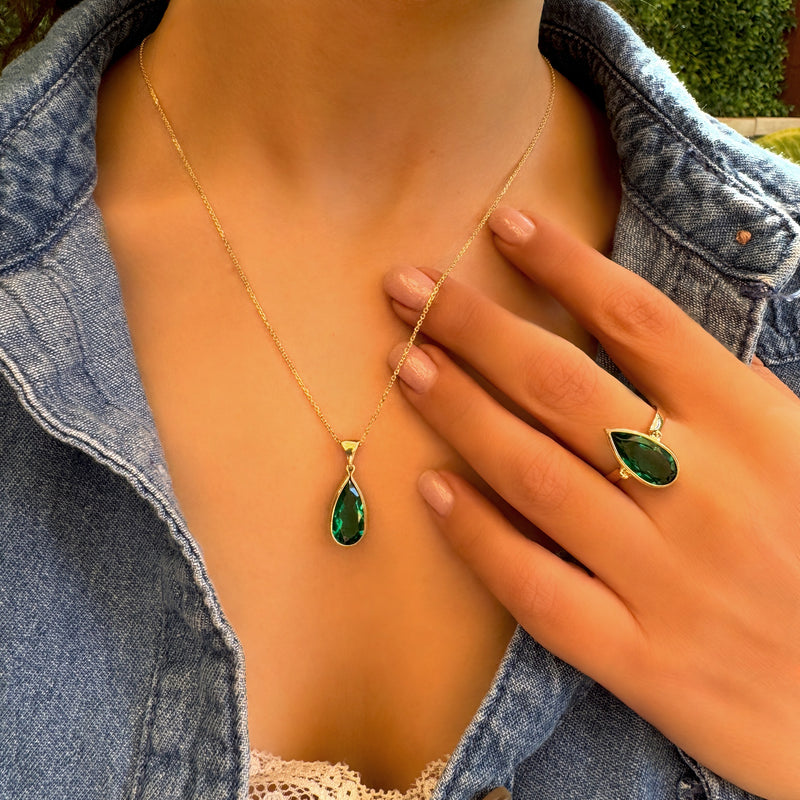 Vero Ring - Emerald Spinel