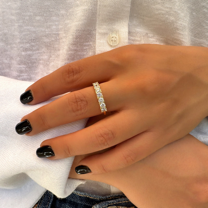 Ring Sparkling - zircon stones