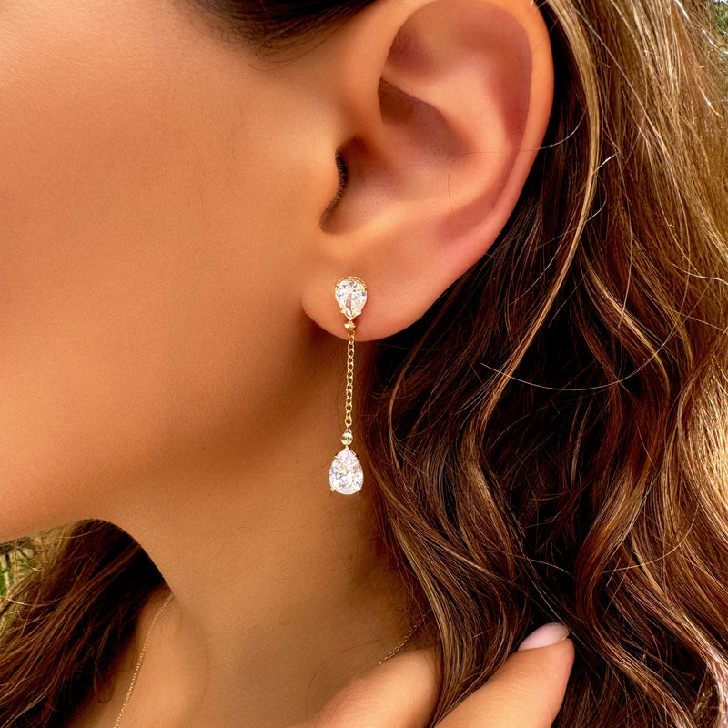 Sparkling yellow gold earrings - zircon stones