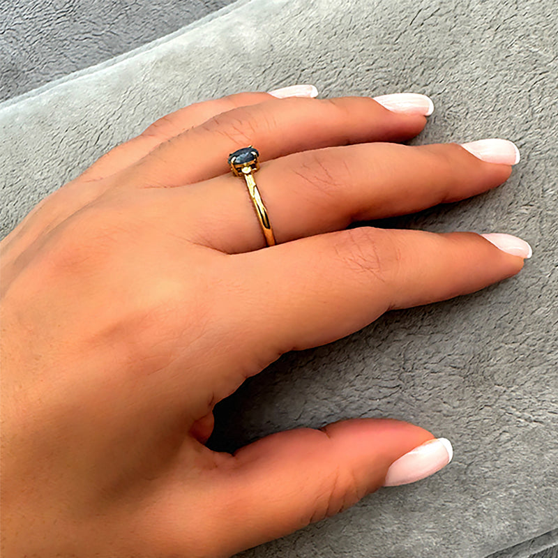 Ring Round - Natural Sapphire
