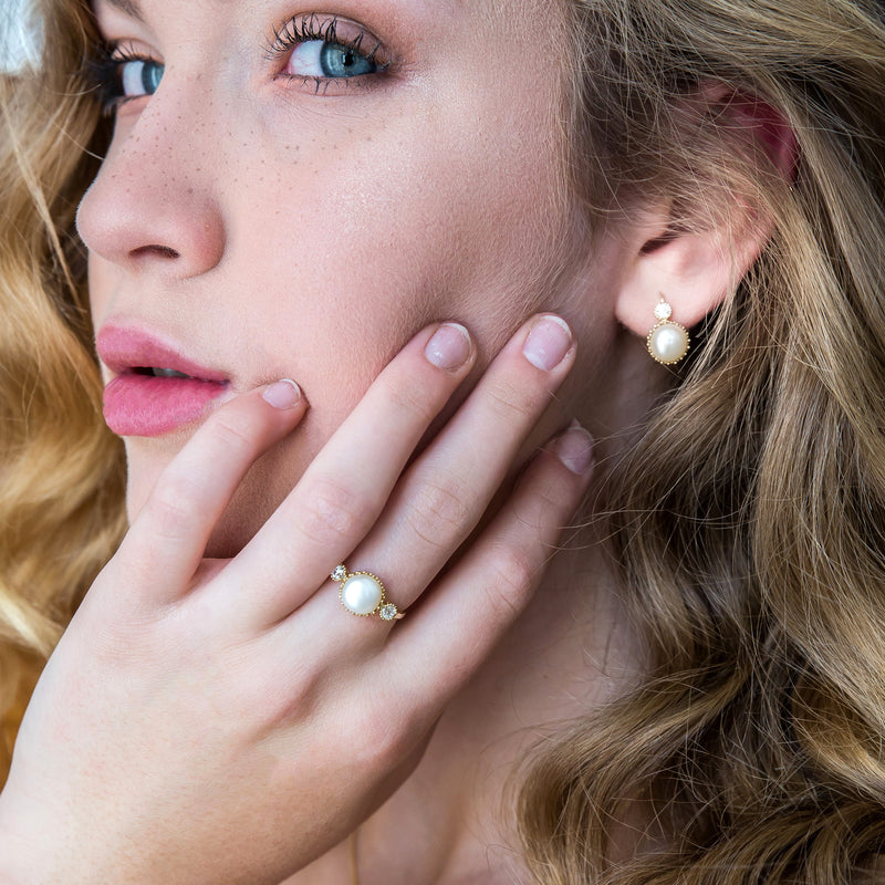 Bellissa - Pearl Ring with zircon