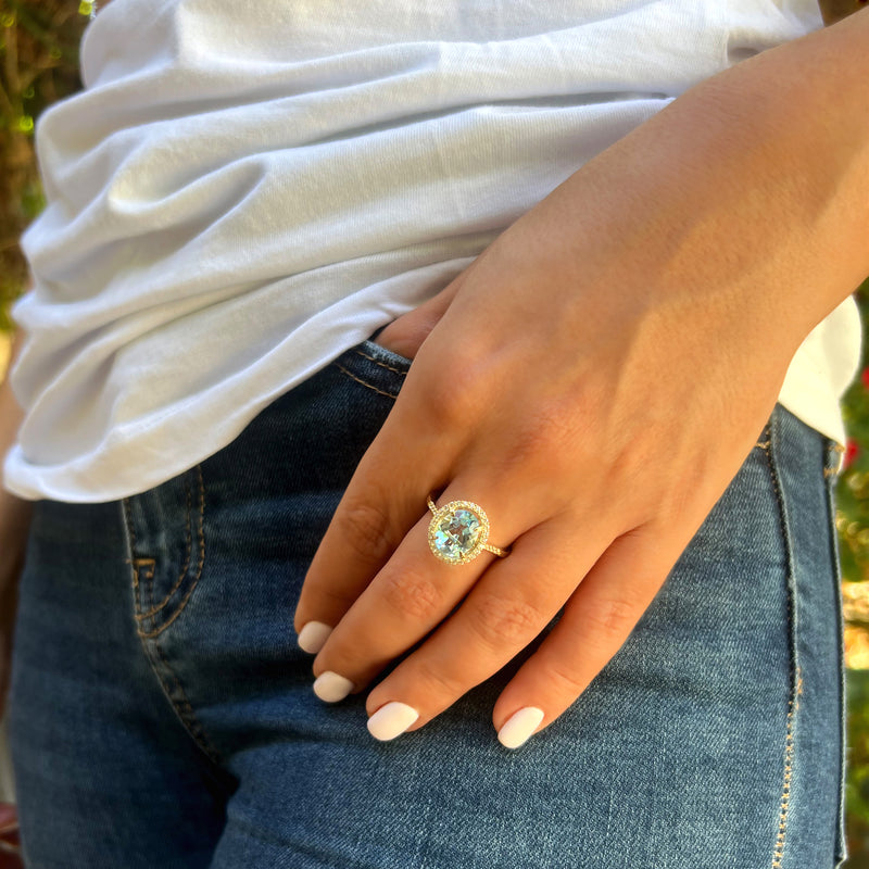 Vitalia - Oval Ring Blue Topaz