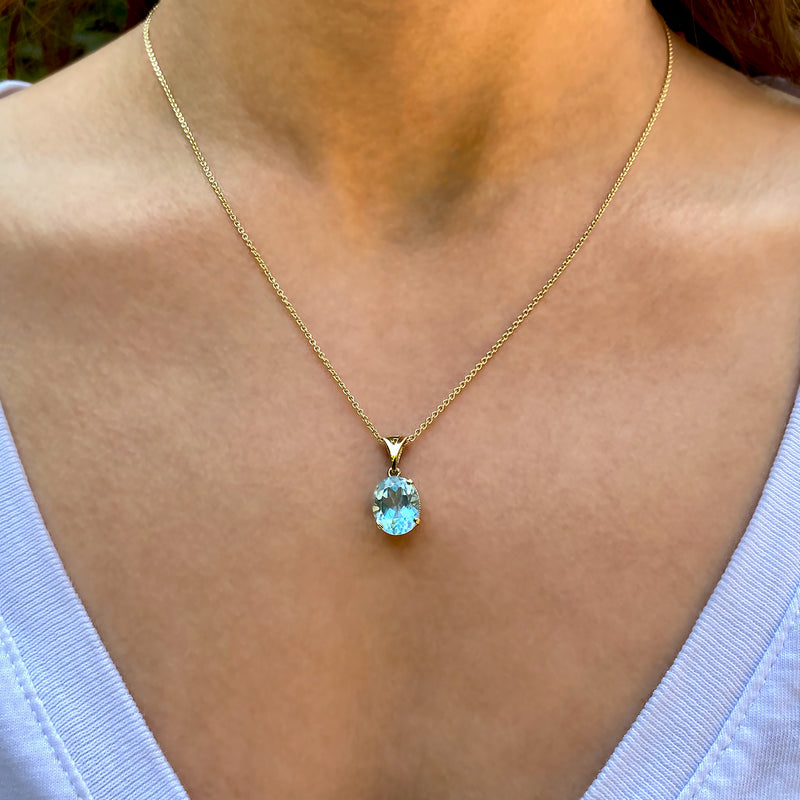 Amadora Oval Necklace - Blue Topaz