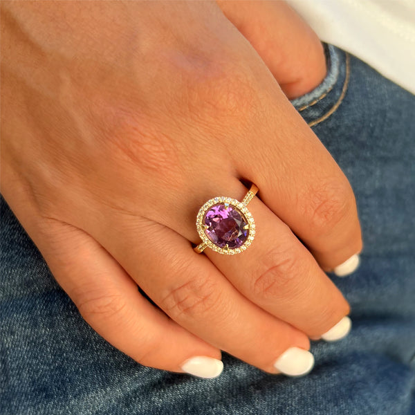 Vitalia - Oval Ring Amethyst