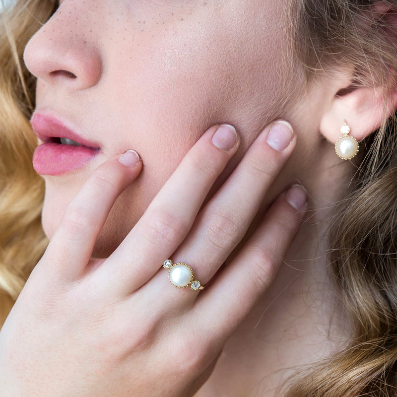 Bellissa - Pearl Ring with zircon