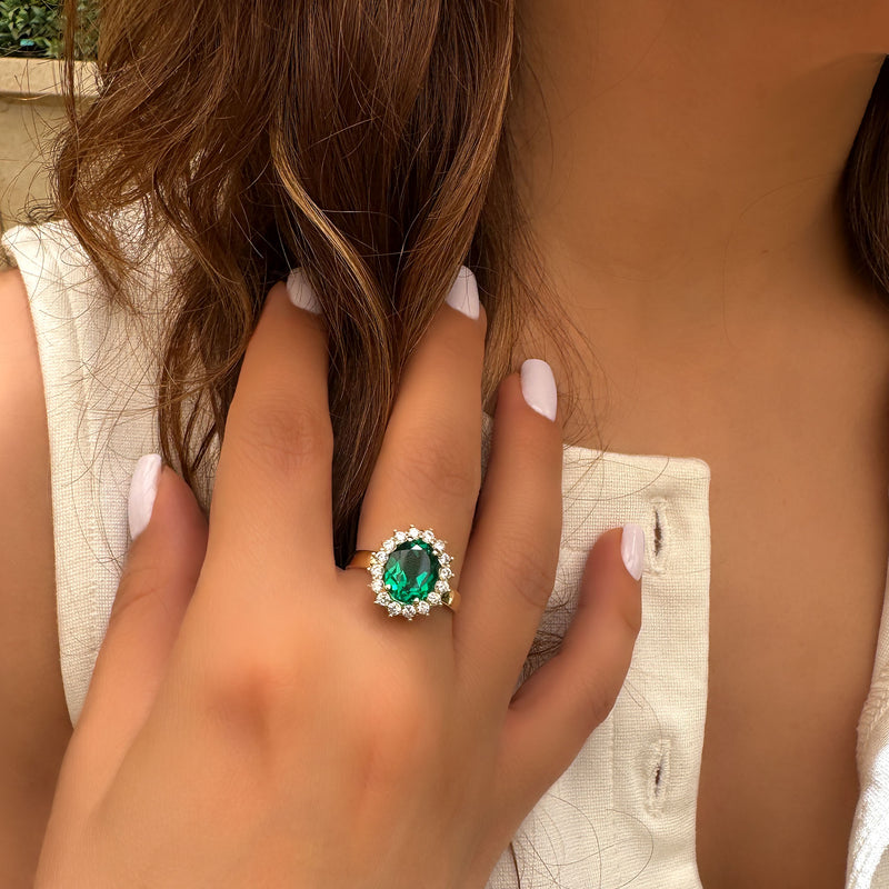 Allegra Oval Ring - Emerald Spinel