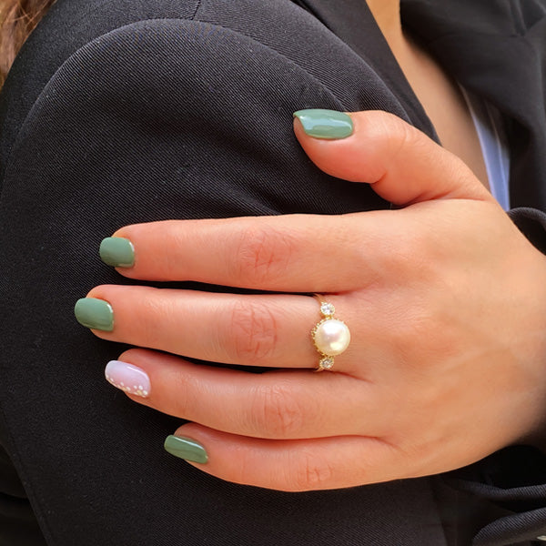 Bellissa - Pearl Ring with zircon
